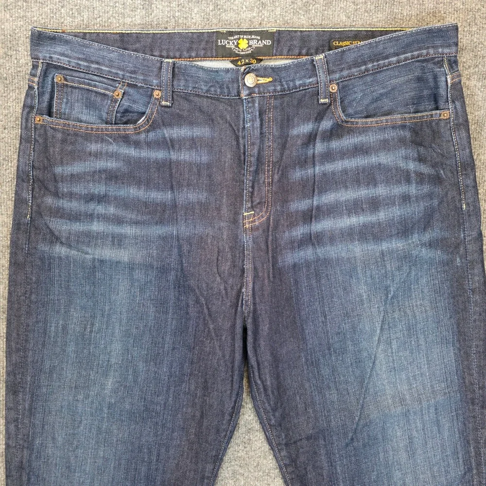 Lucky Brand Classic Straight Jeans Mens 42x30 Blue Denim Stretch Dark Wash